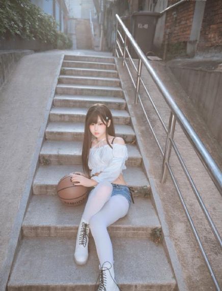 《漂亮的模特2》在线观看_BD英语HD在线观看